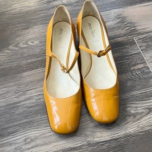 Vintage Miu miu Mary Jane kitten heel yellow 39.5